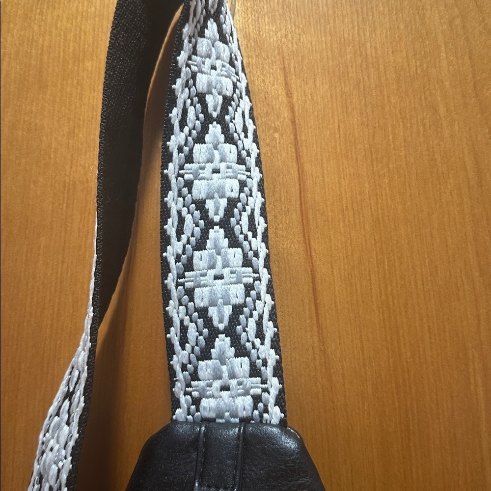 Sam & Hadley guitar strap Crossbody - Picture 3 of 7